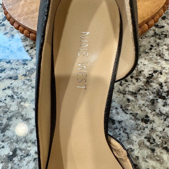 NWOB Nine West Women’s Black Textured D’Orsay Pumps Size 8 - Picture 5 of 9